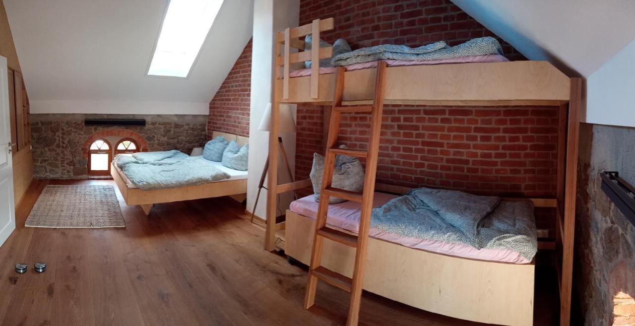 Historisches Rittergut Hexenburgbeidresden Nahe Sachsische Schweiz, Dresden - Mit Badeteich Appartement Großharthau Buitenkant foto